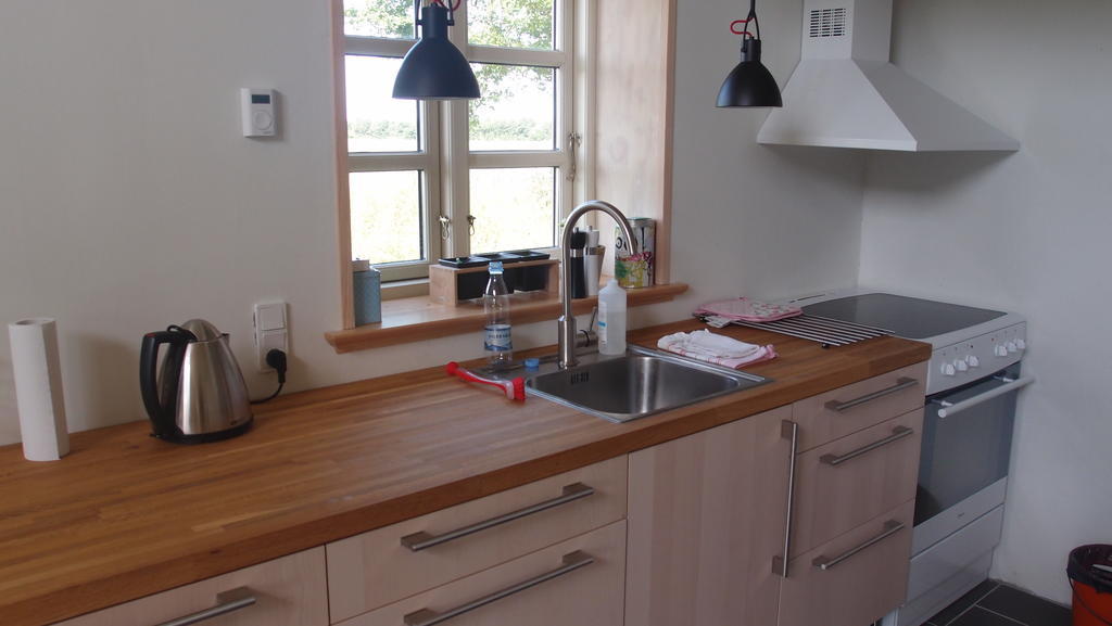 Bjaeldskovgaard Holiday House Funder Kirkeby Rum bild